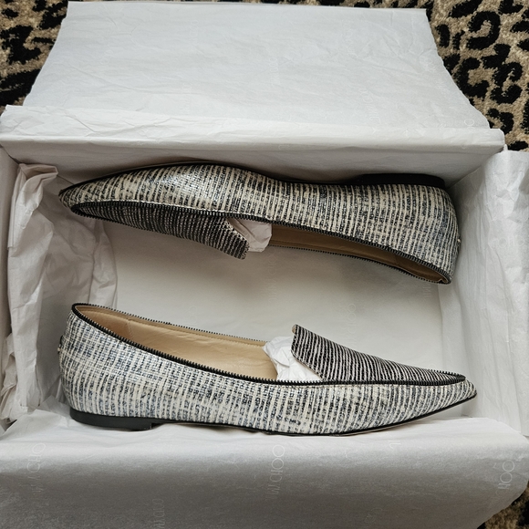 Jimmy Choo Women's Black and White Leather Flats SZ 39 1/2 Like New. - Picture 2 of 10